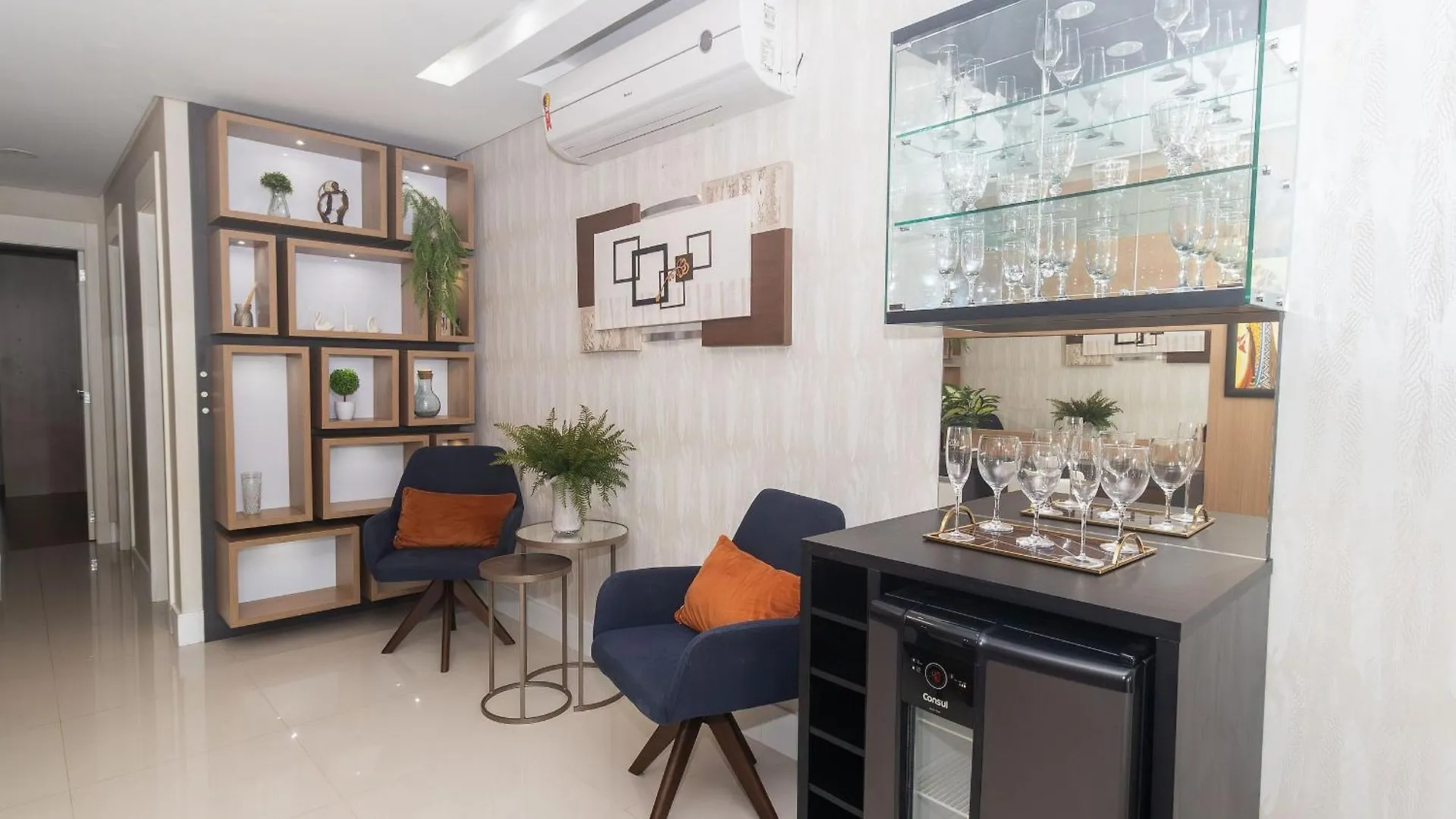 Varandas Do Atlantico 01B - Excelente Apartamento Em Condominio De Luxo A Beira Mar - Piscina Climatizada - Academia - Bombinhas