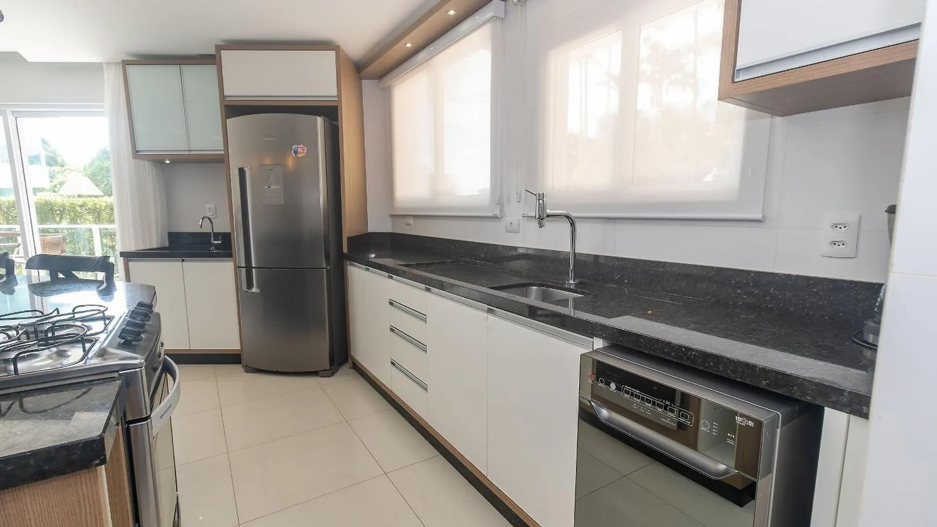 Varandas Do Atlantico 01B - Excelente Apartamento Em Condominio De Luxo A Beira Mar - Piscina Climatizada - Academia - Bombinhas Apartment