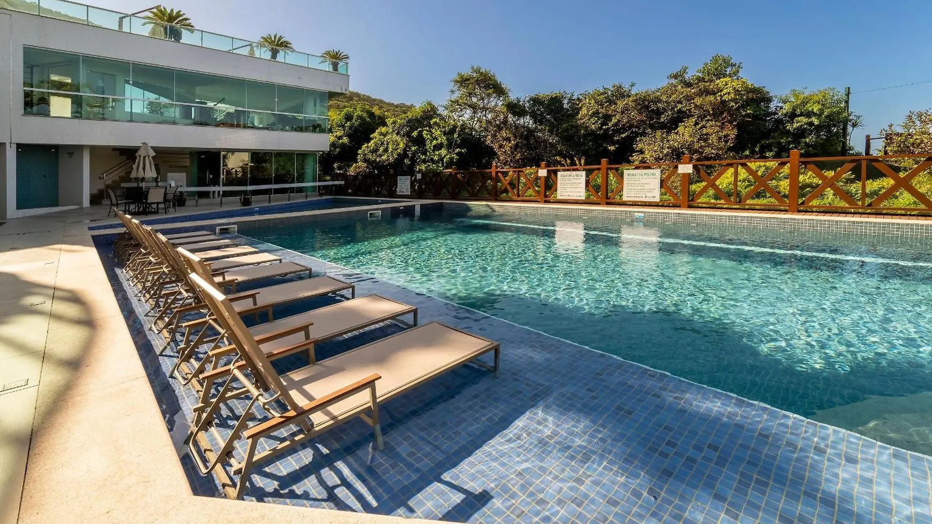 Varandas Do Atlantico 01B - Excelente Apartamento Em Condominio De Luxo A Beira Mar - Piscina Climatizada - Academia - Bombinhas Brazil
